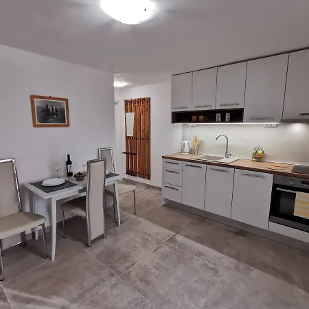 Vana Apartman Tribunj (Sibenik-Knin)
